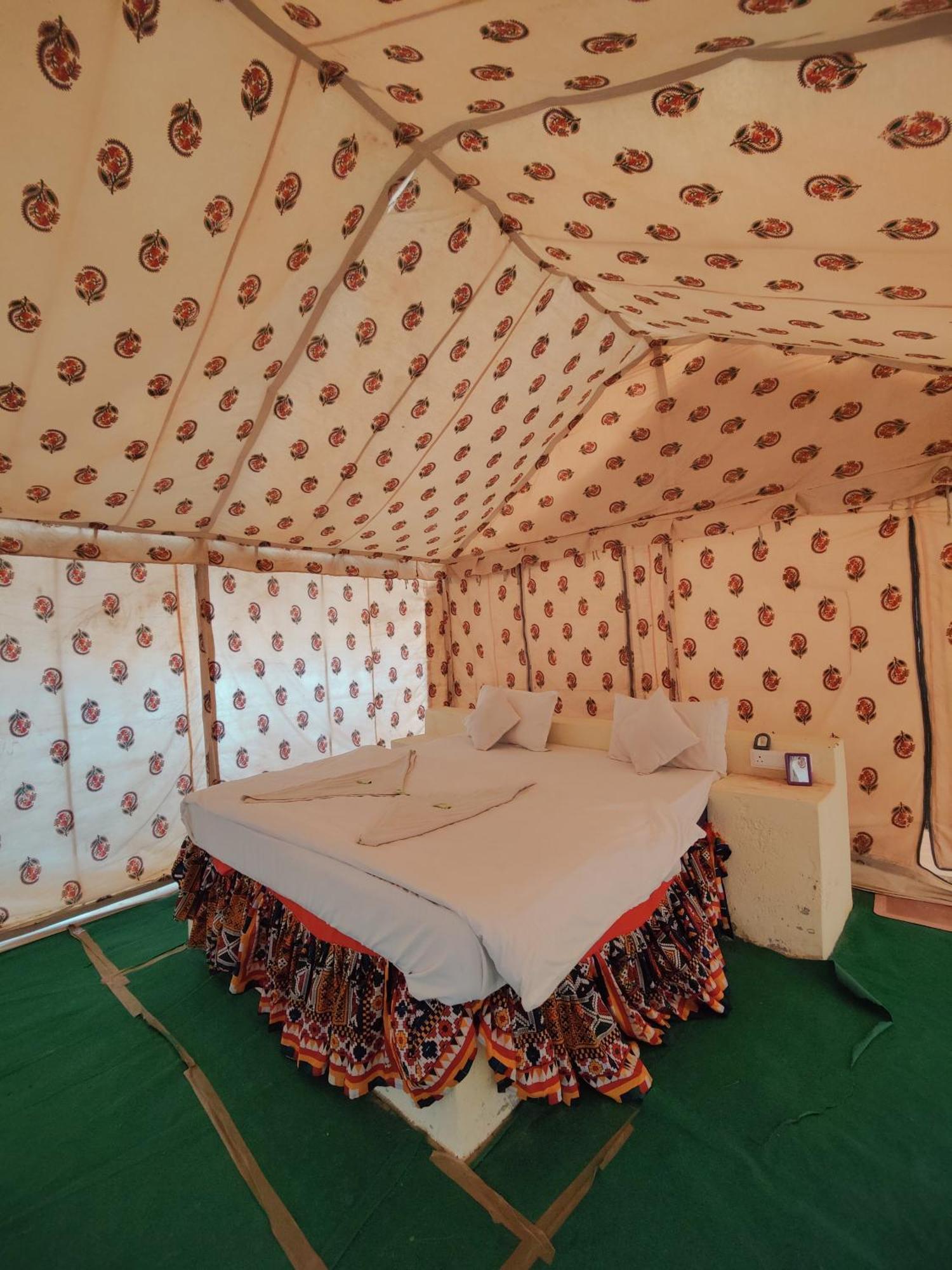 Om Luxury Resort Jaisalmer Ruang foto